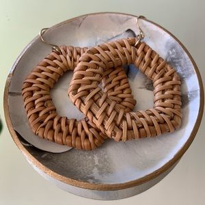 Thrifted Rattan Earrings ✨